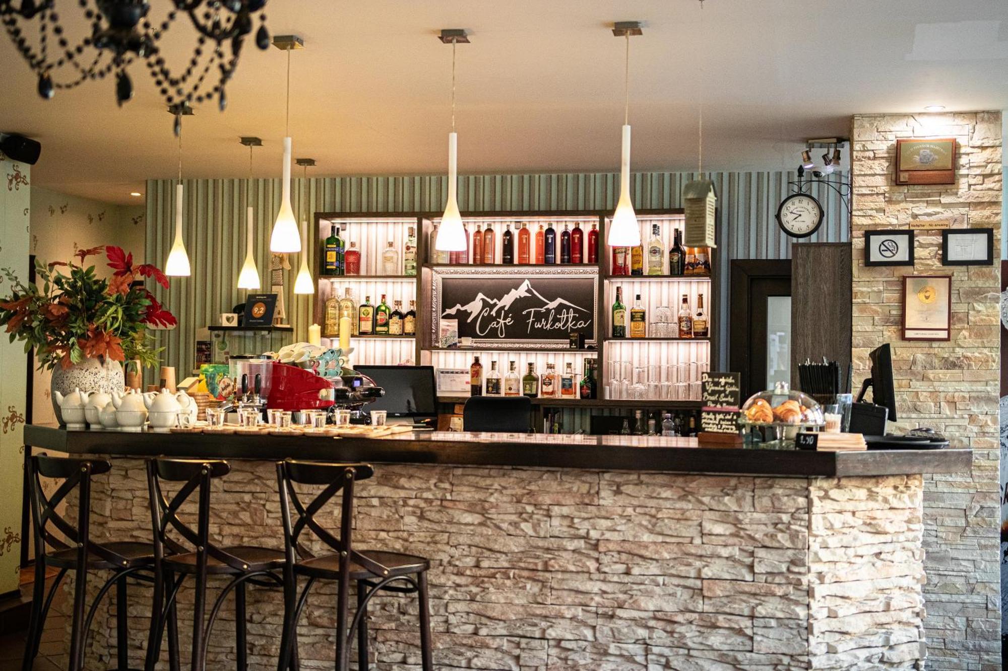Štrbské Pleso 福尔阔特卡旅馆酒店 外观 照片